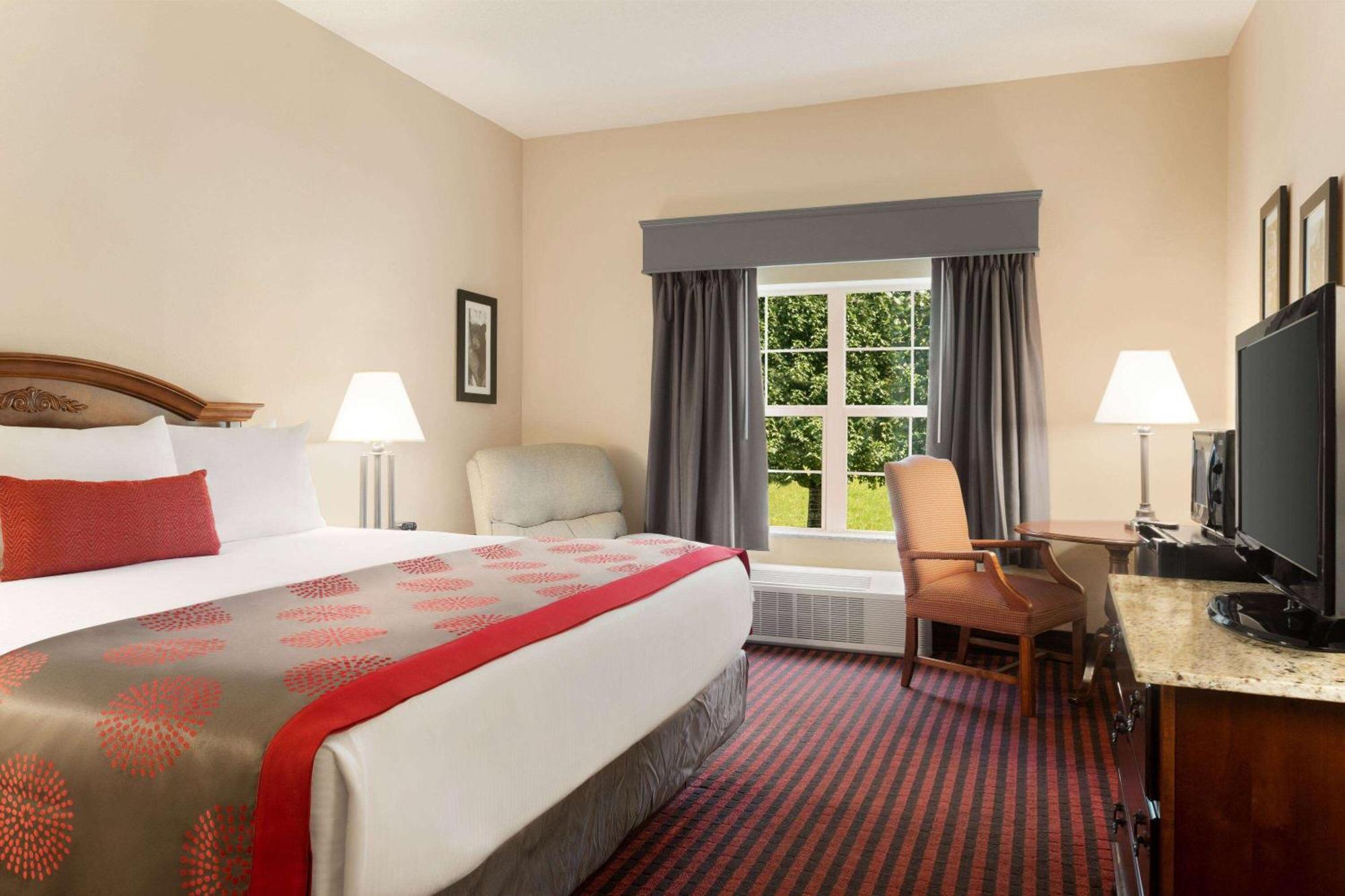 Hotel Ramada By Wyndham Pigeon Forge North Exteriér fotografie