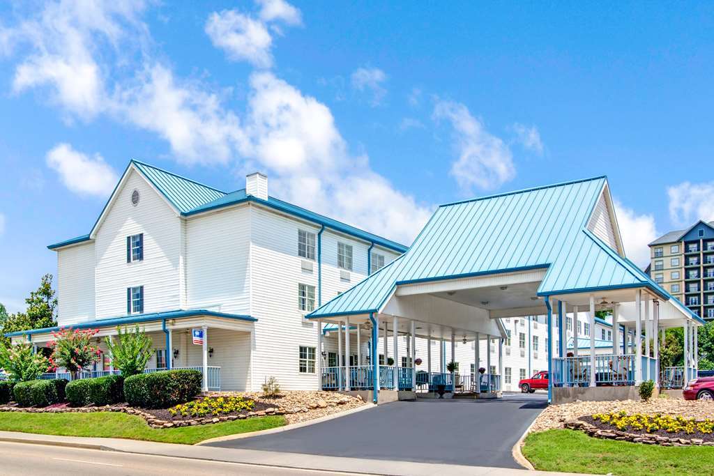 Hotel Ramada By Wyndham Pigeon Forge North Exteriér fotografie